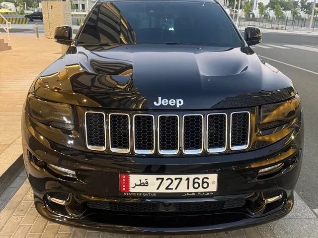 Photo of 2016 Jeep Grand Cherokee SRT