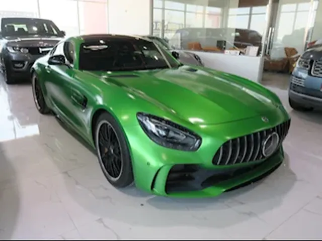صورة 2018 مرسيدس-بنز AMG GT R