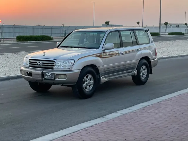Photo of 2004 Toyota Land Cruiser GXR