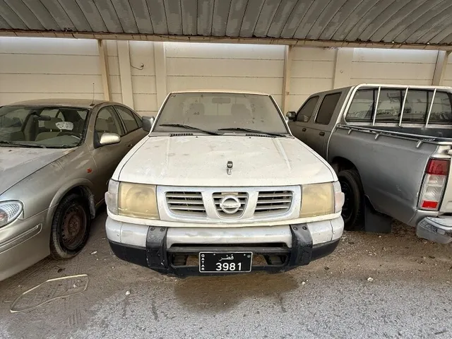 Photo of 2005 Nissan Pickup