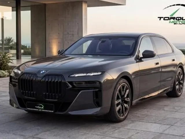 Photo of 2026 BMW 7-Series 740i
