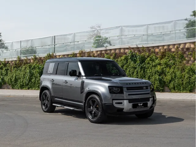 Photo of 2021 Land Rover Defender 110 HSE