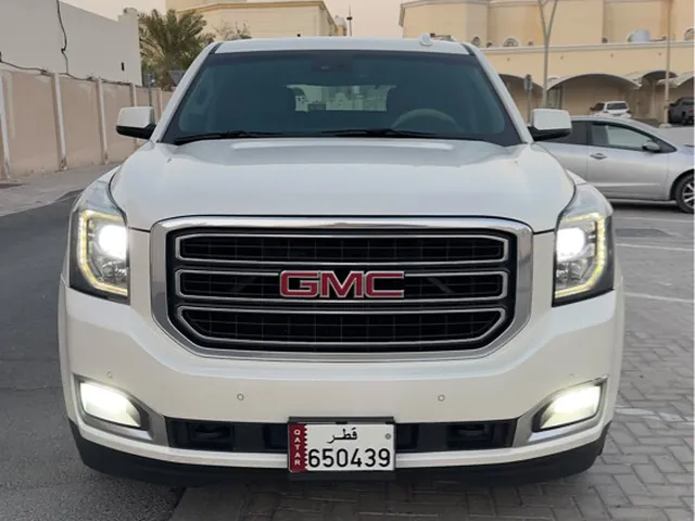 صورة 2015 جي إم سي يوكون XL SLT