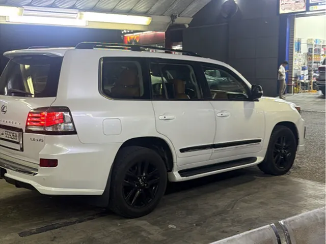 Photo of 2012 Lexus LX 570 S