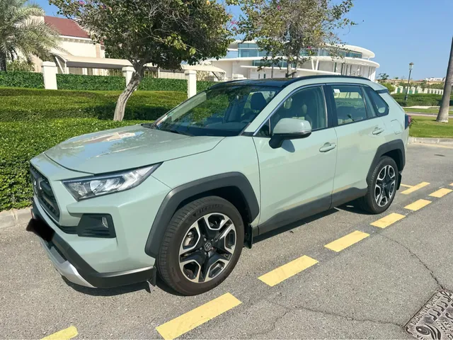 صورة 2019 تويوتا RAV4