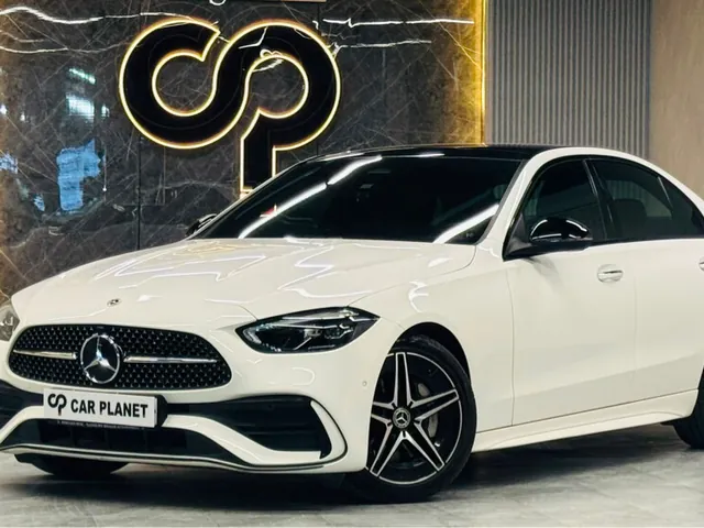 صورة 2023 مرسيدس-بنز C 200