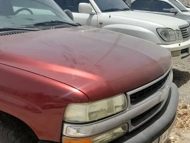 Photo of 2006 Chevrolet Suburban LT