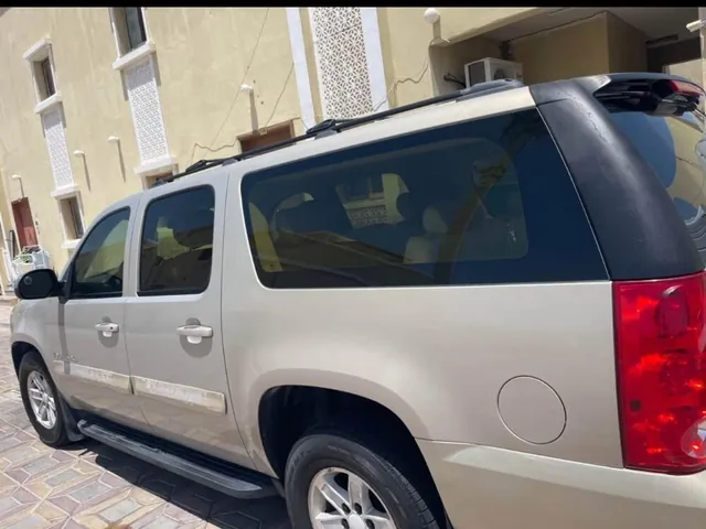 Photo of 2009 GMC Yukon XL SLT