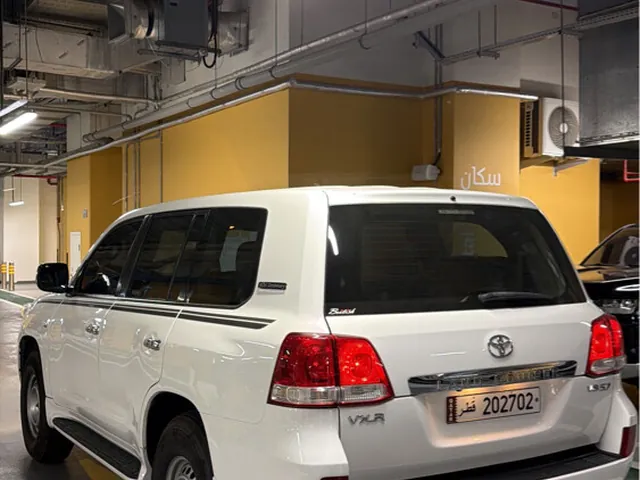 Photo of 2011 Toyota Land Cruiser VXR