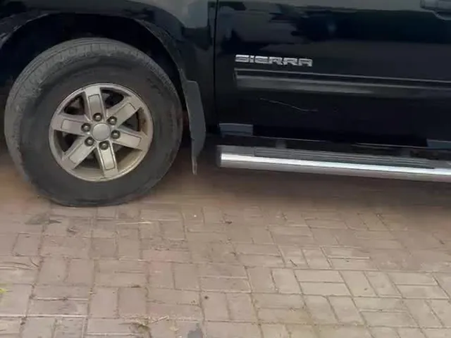 Photo of 2013 GMC Sierra 1500