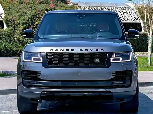 صورة 2018 رنج روڤر رنج روڤر فوغ أوتوبيوغرافي