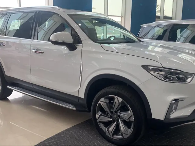 Photo of 2022 Maxus D90