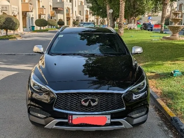 صورة 2019 إنفينيتي Q30