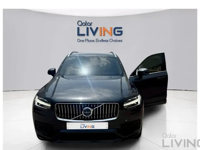 صورة 2022 فولفو XC90