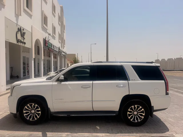 Photo of 2016 GMC Yukon SLE