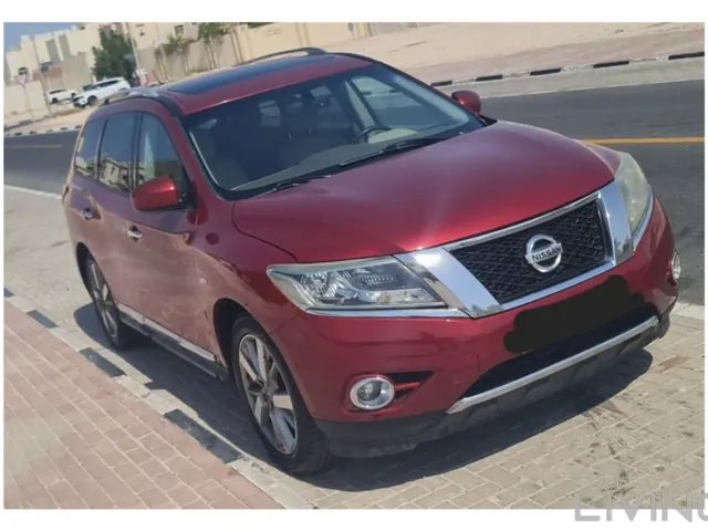 Photo of 2016 Nissan Pathfinder LE