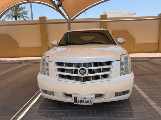 Photo of 2013 Cadillac Escalade ESV Platinum Luxury