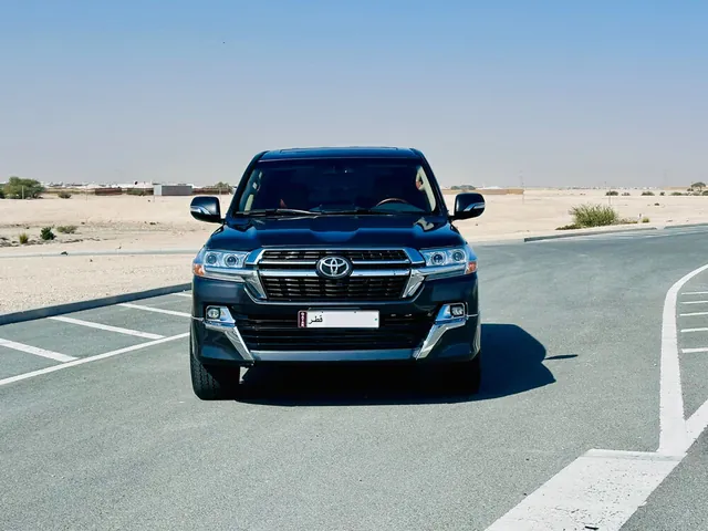 صورة 2012 تويوتا لاند كروزر VXR