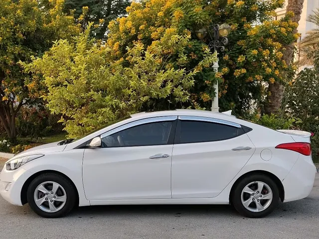 Photo of 2012 Hyundai Elantra