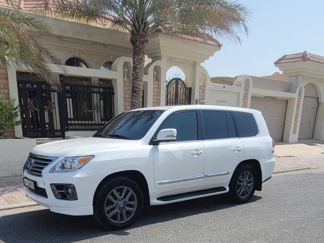 Photo of 2014 Lexus LX 570 S