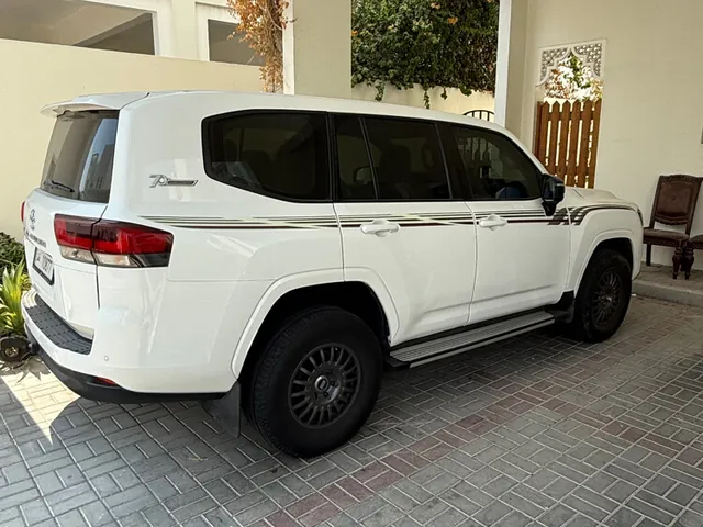 صورة 2022 تويوتا لاند كروزر GX ليميتد