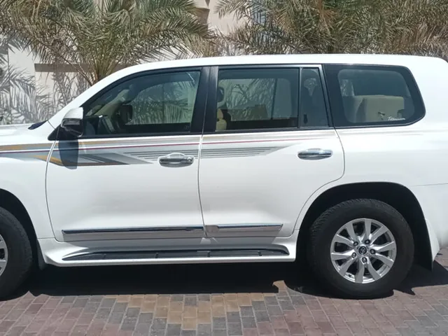 Photo of 2016 Toyota Land Cruiser GXR