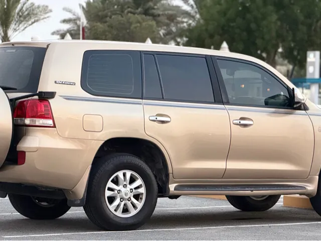 Photo of 2009 Toyota Land Cruiser GXR