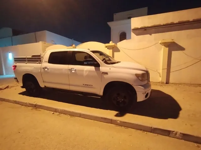 Photo of 2010 Toyota Tundra SR5