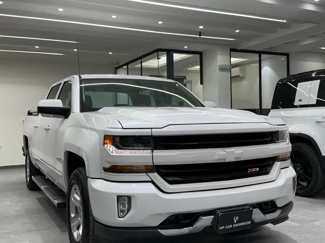 صورة 2018 شيفروليه سيلفرادو LTZ