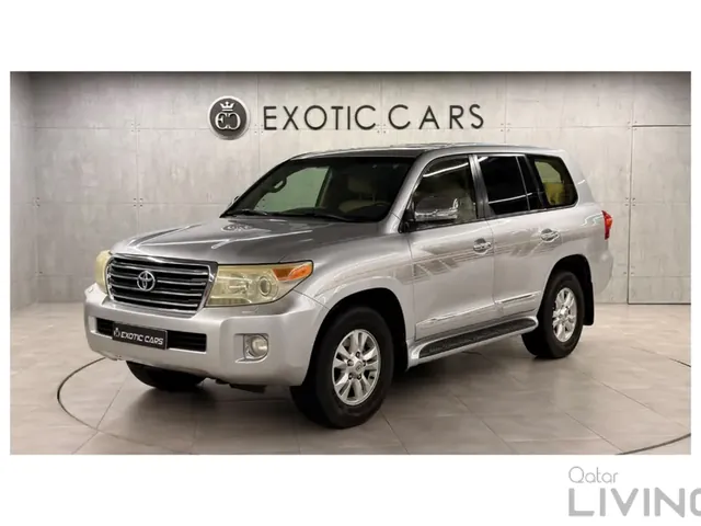 Photo of 2013 Toyota Land Cruiser GXR