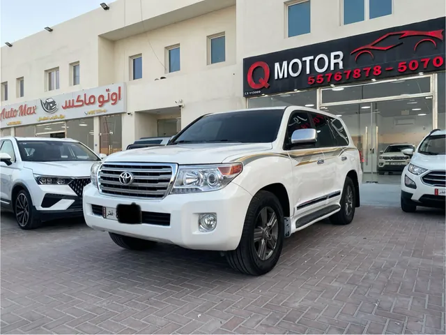 Photo of 2011 Toyota Land Cruiser VXR
