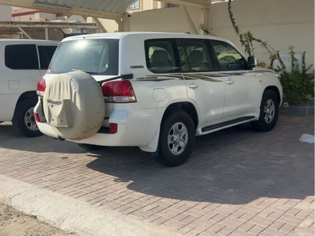 Photo of 2011 Toyota Land Cruiser GX