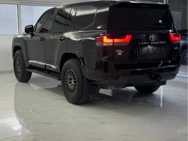 Photo of 2022 Toyota Land Cruiser GXR