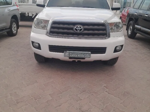 Photo of 2014 Toyota Sequoia