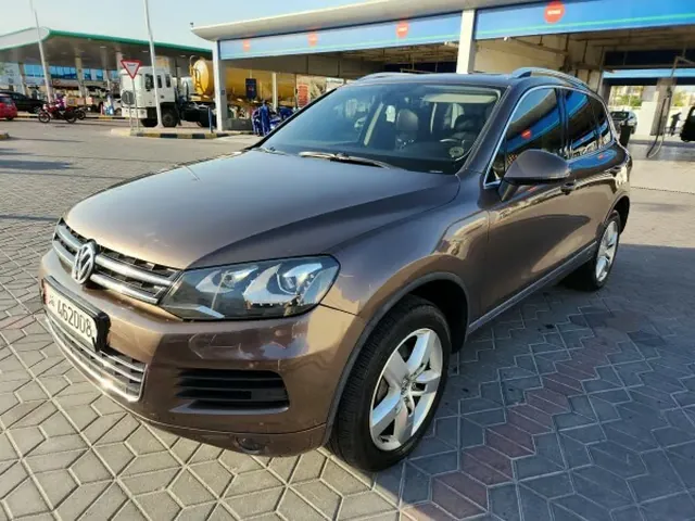 Photo of 2011 Volkswagen Touareg Highline Plus