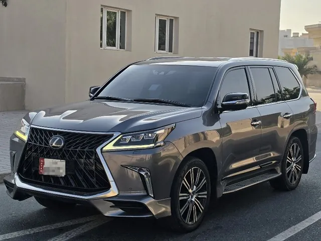 صورة 2019 لكزس LX 570 S