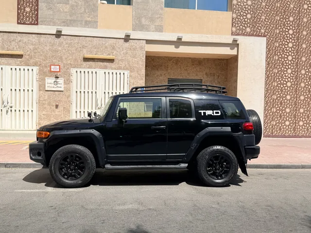صورة 2015 تويوتا اف جي كروزر TRD