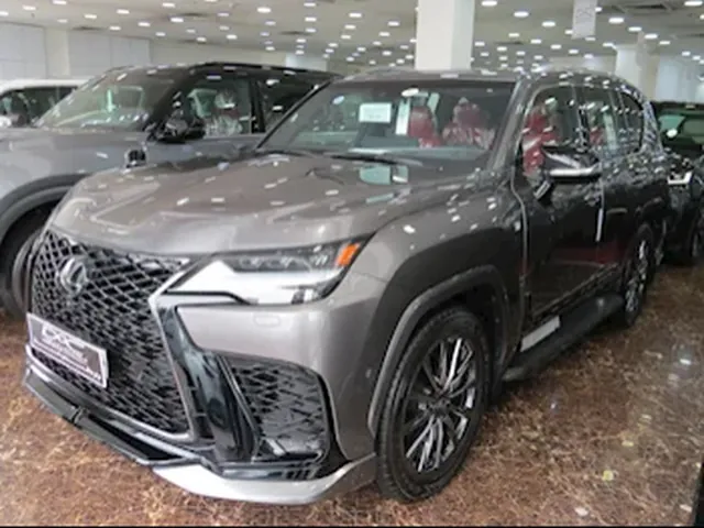 صورة 2024 لكزس LX 600 اف سبورت
