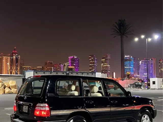 Photo of 2003 Toyota Land Cruiser GX
