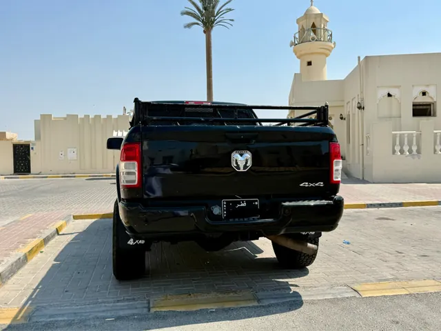 صورة 2019 دودج رام 2500