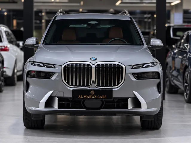Photo of 2025 BMW X7