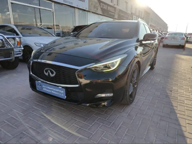 صورة 2017 إنفينيتي Q30 S