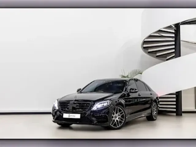 صورة 2015 مرسيدس-بنز S 400