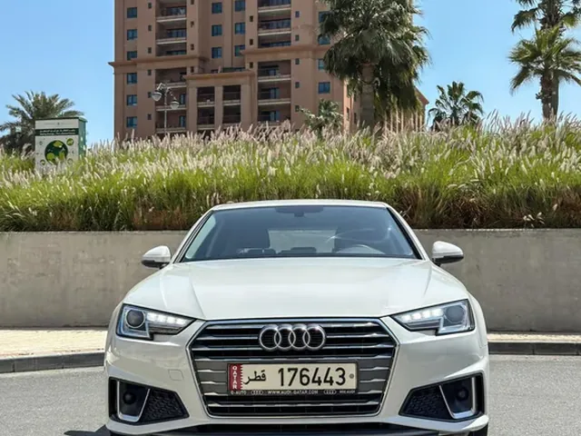 صورة 2019 أودي A4 إس-لاين