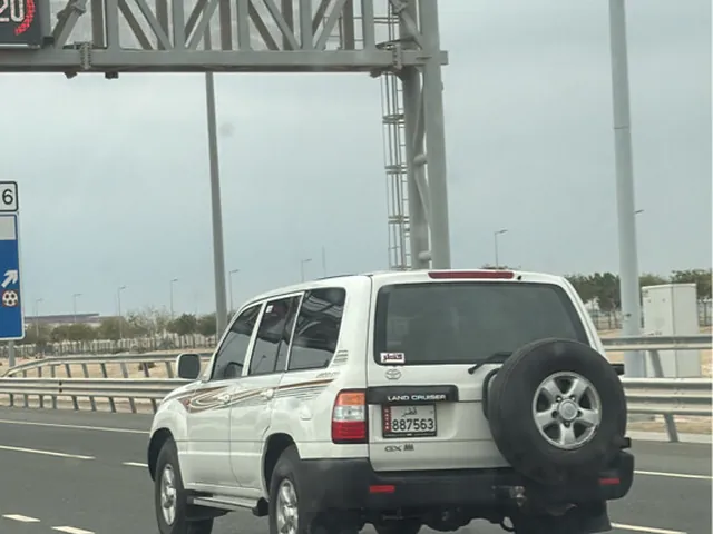 Photo of 2007 Toyota Land Cruiser GX