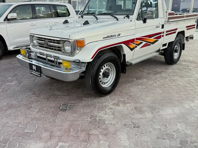صورة 1997 تويوتا لاند كروزر 70