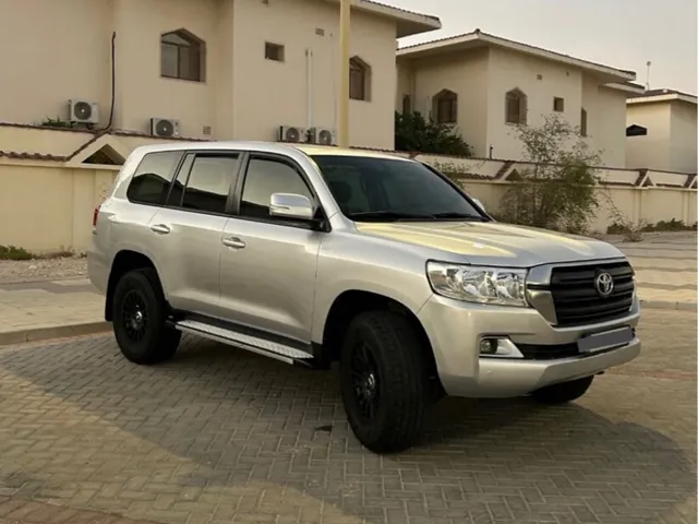 Photo of 2017 Toyota Land Cruiser GX