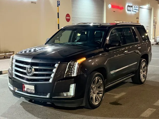 Photo of 2015 Cadillac Escalade Platinum