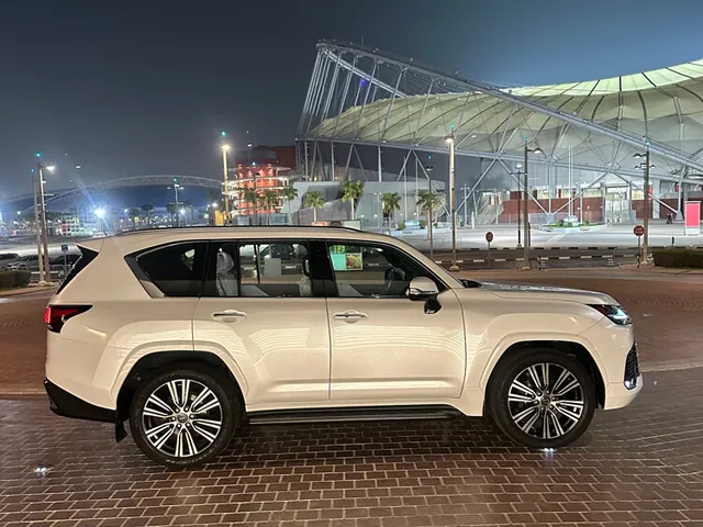 Photo of 2024 Lexus LX 600