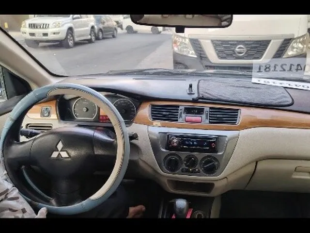 صورة 2012 ميتسوبيشي لانسر GLS